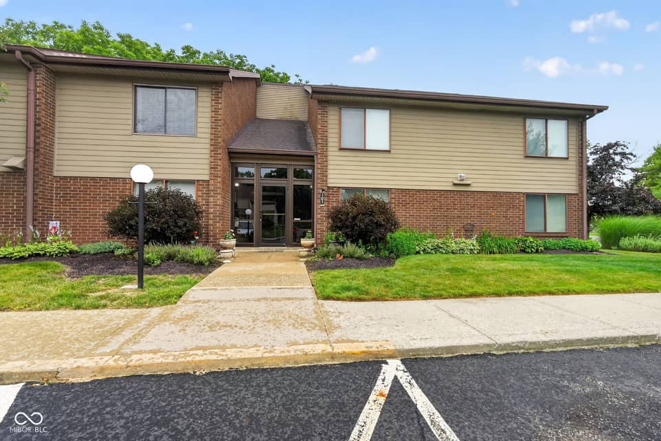101 Knoll Court #A, Noblesville