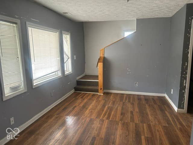 972 W 29th Street, Indianapolis, IN 46208, photo 4 of 12