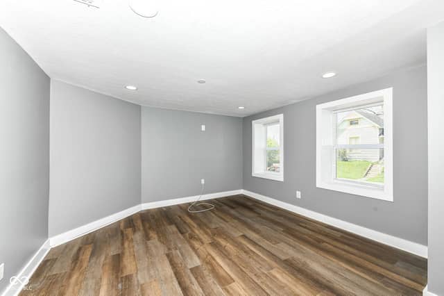 1653 S Delaware Street, Indianapolis, IN 46225, photo 3 of 32
