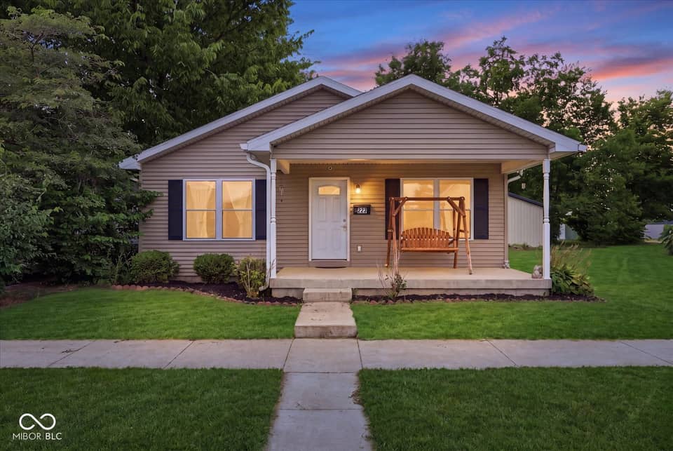 823 Center Street, Shelbyville