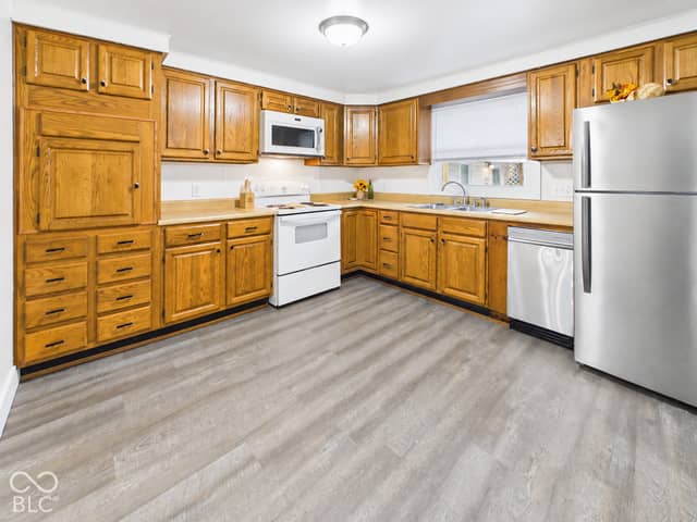 1702 B Street, Anderson, IN 46016, photo 4 of 32