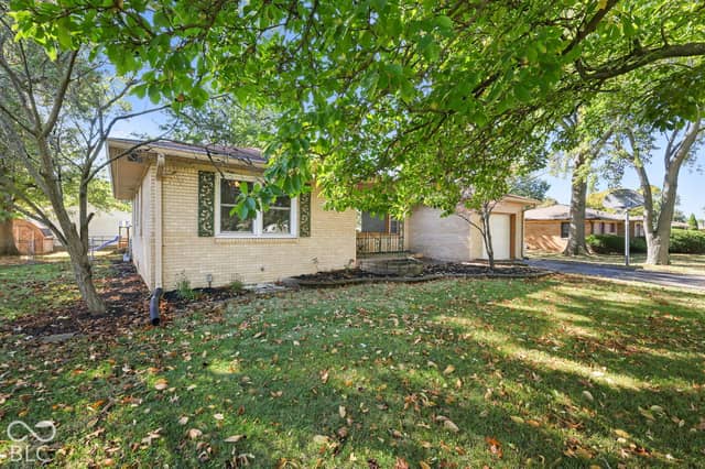 7119 W Lockerbie Drive, Indianapolis, IN 46214, photo 3 of 46