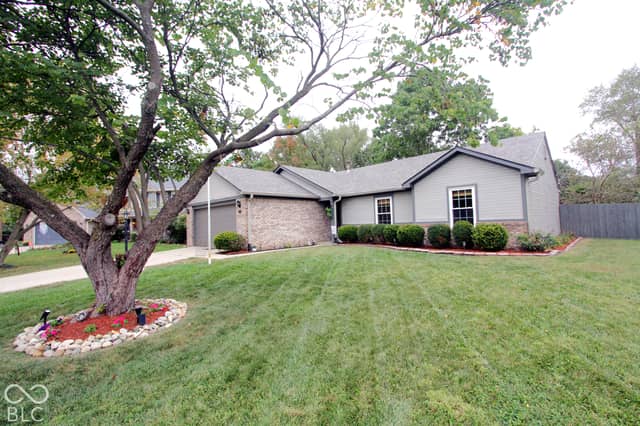 5535 Oakcrest, Indianapolis, IN 46237, photo 5 of 48