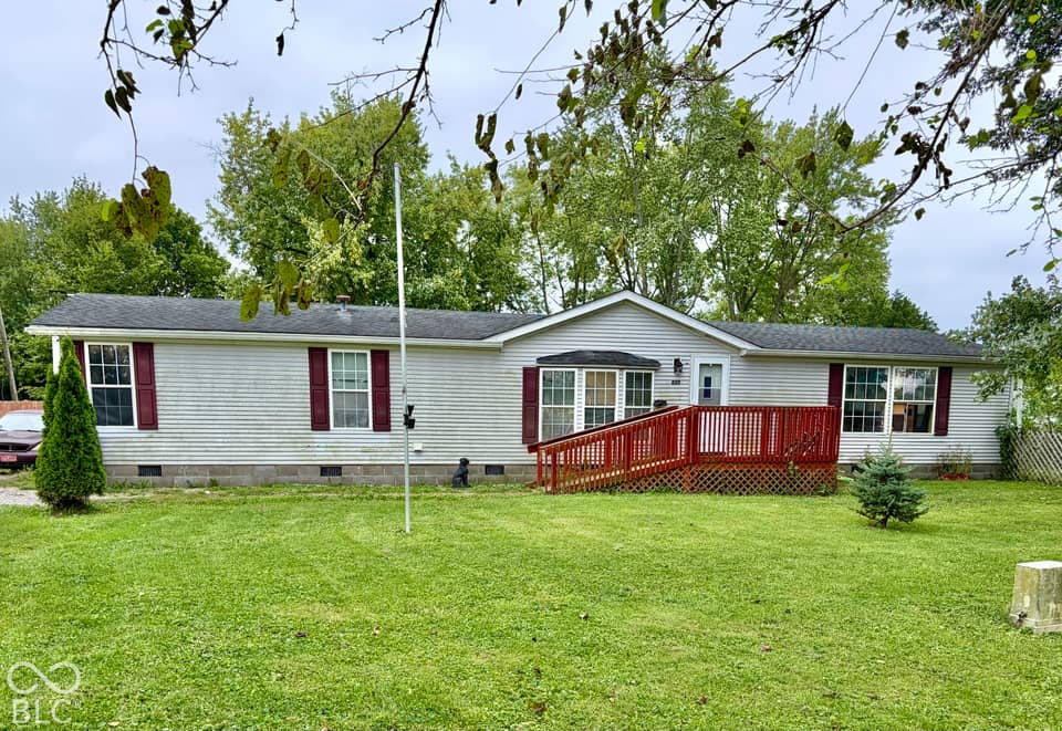 630 Cross Street, Hope, IN 47246, photo 1 of 15