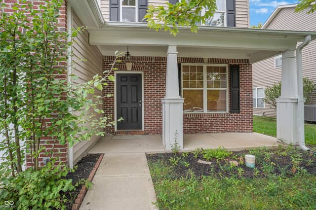 272 Brookview Drive, Brownsburg, IN 46112, photo 5 of 35
