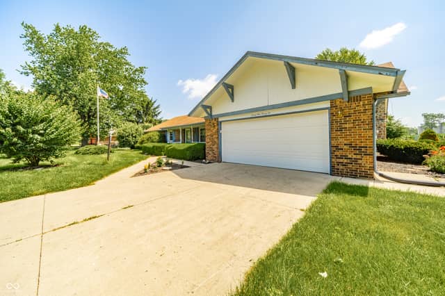 2922 Harbur Boulevard, Anderson, IN 46011, photo 4 of 36