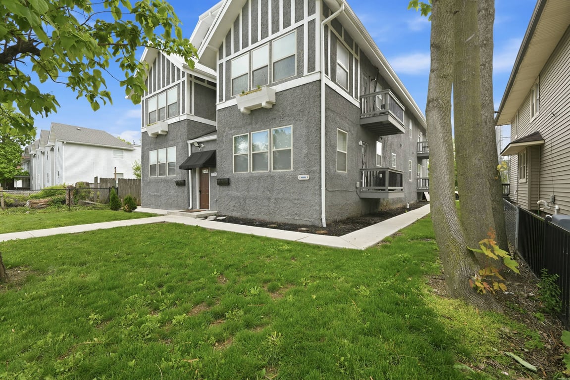 6 Unit Building Mapleton, from Indy Investor Update: Keystone Overhaul, NW-Side House Hack, Mapleton 6-Unit, and more