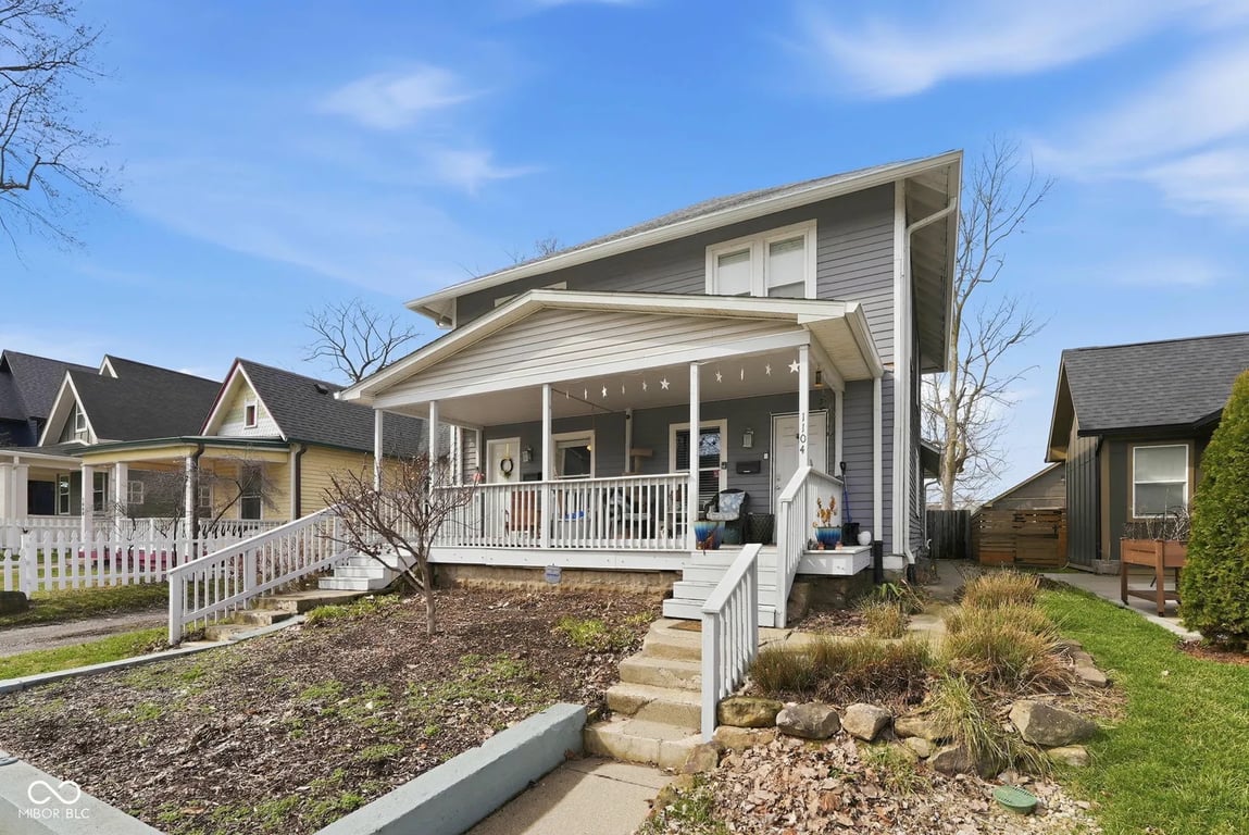 1102 &amp; 1104 N Hamilton Ave — Duplex