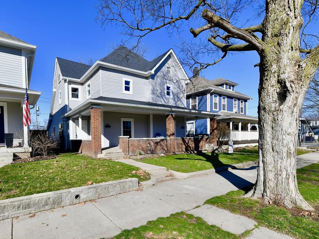 🚨 PORTFOLIO BUNDLES FOR SALE 🚨, from Roots Deal Sheet: Which One Would You Live In? (Indy Listings You'll Love)
