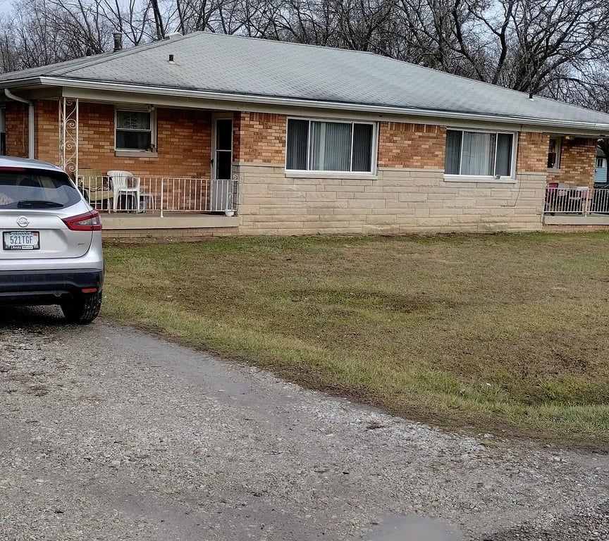 1800 &amp; 1802 N Audubon Rd — Duplex