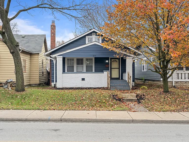 Discover this beautifully renovated 2-bed, 1-bath home in Irvington, where vintage character meets modern comfort near Ellenberger Park.