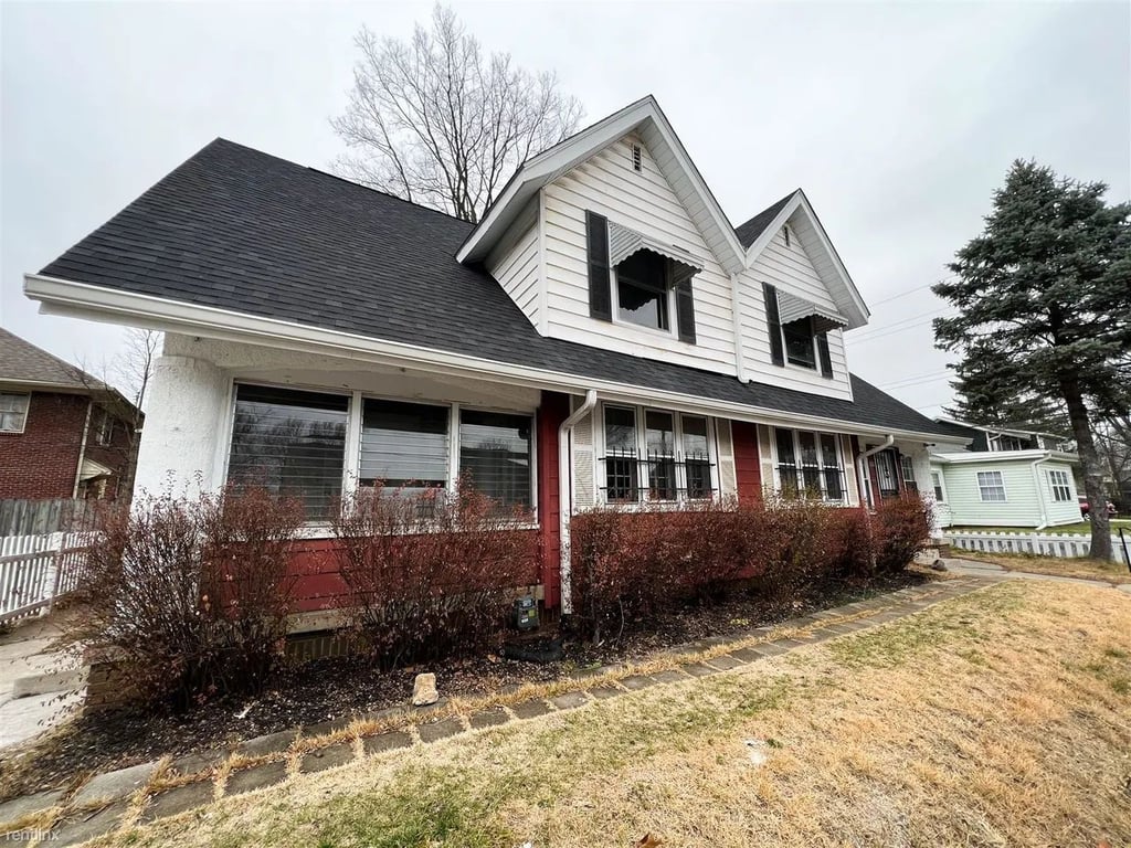 Butler-Tarkington Duplex w/ a vacant unit open chart from Indy Investor Update: Why Investors Are Quietly Returning to the