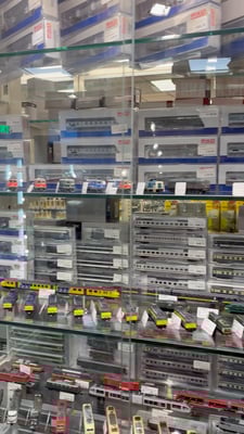 B703E635-EAFD-42FA-B852-156BBF53A632