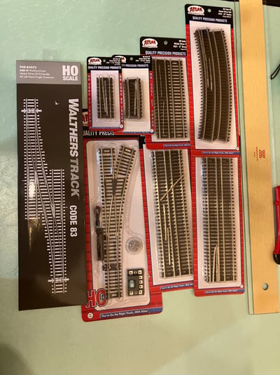 DC2B9F1F-44BE-4D64-960C-E4E6E452793E
