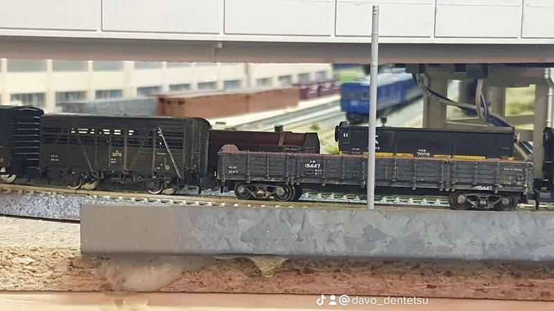 2023-03-06 18.57.25-3