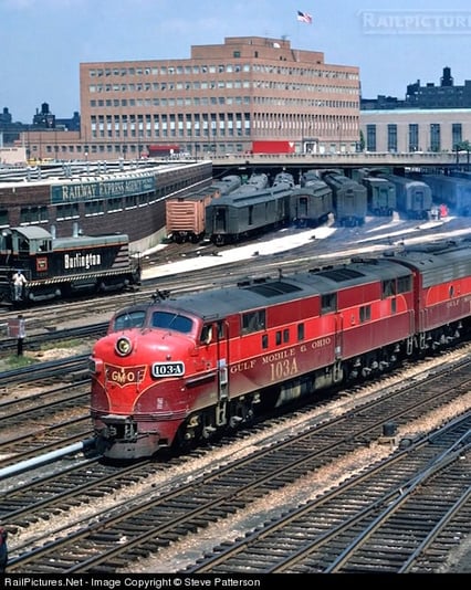 lv. Chicago, Ill. 11:15 a.m. 100A - E8 103A - E7