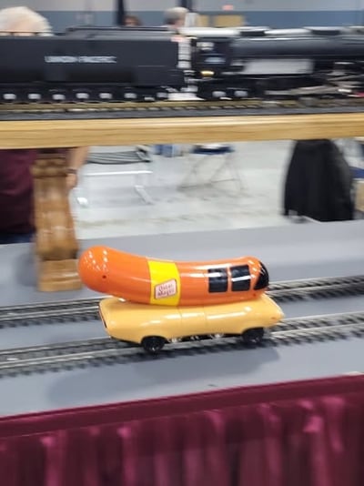 589934891_10242966307522449_7444292170215838817_n