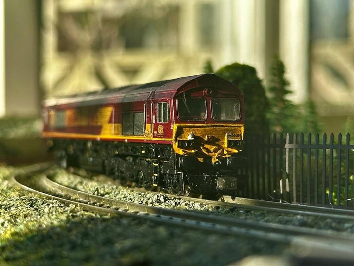 161E8AE3-C5D0-415B-997E-EC3E4C8243B7