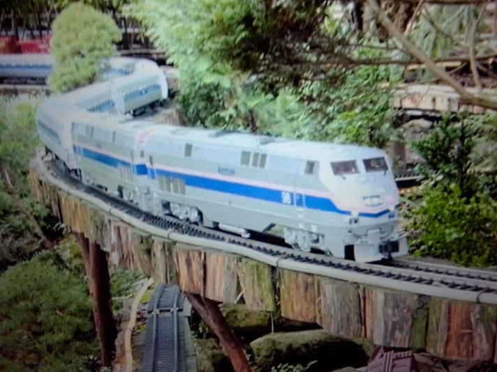 e9993a66-32f1-456a-8a25-beb85b816d31