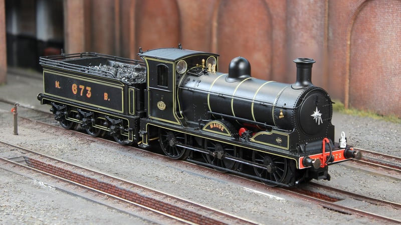673 001