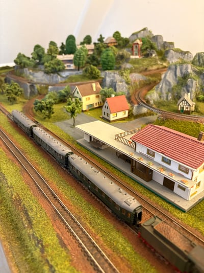 7ECF4F25-BA99-4556-B1F4-4EED98C0BC7D