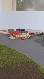 Small HO layout w_15_ curves and Walthers New York Central SW7