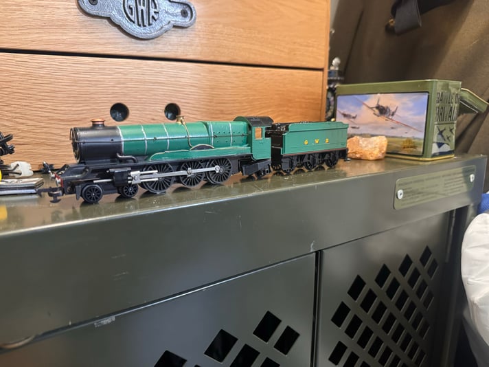 5A4534E4-524B-4C84-953E-917094FF23C0