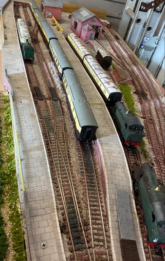 75BDA484-2F8F-4F40-8317-EC69271757BF