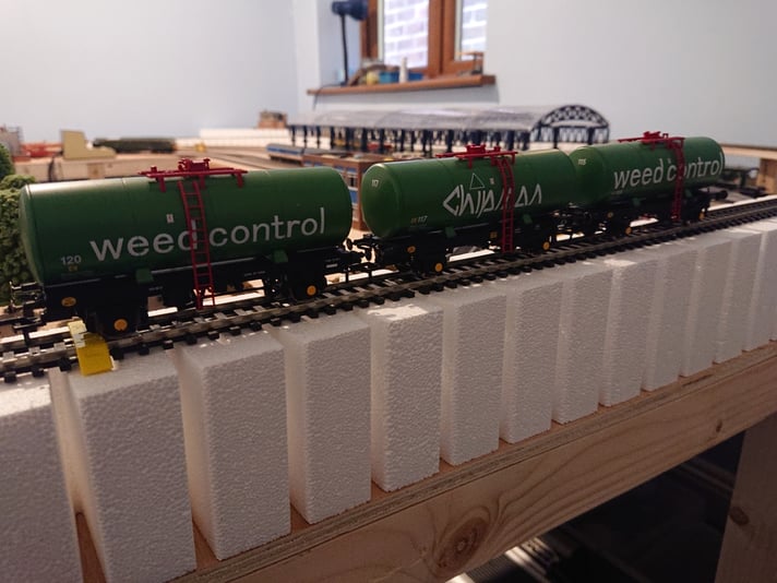 db227fdf-373a-4adb-b16b-03bd5be9fba4