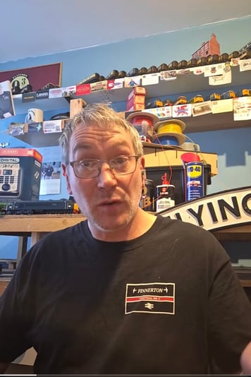 Screenshot_20260209_214240_YouTube