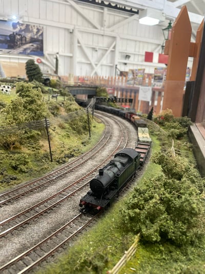 BDCE4909-009D-4936-A04C-5001EA932A5B