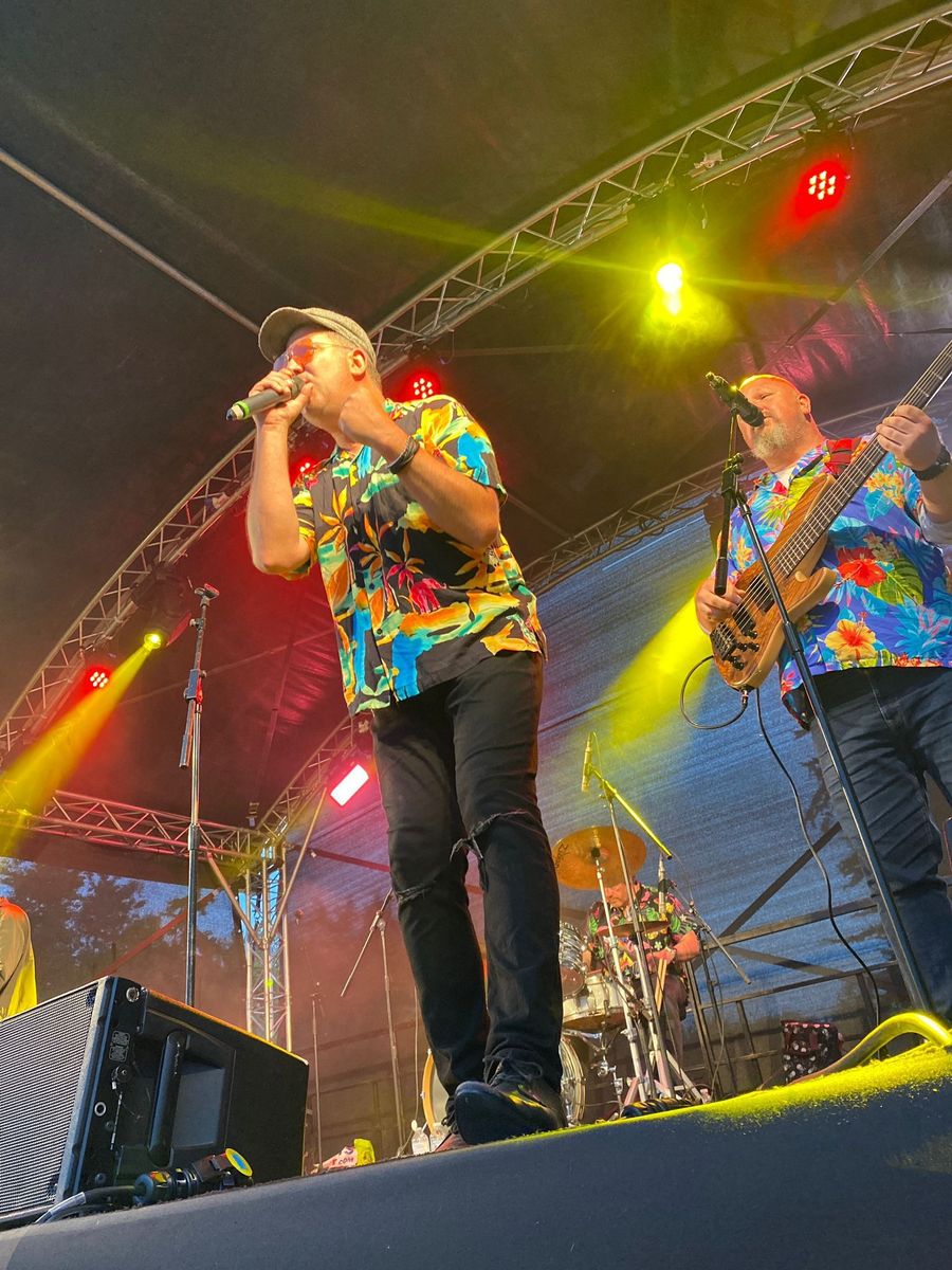GrooviT Party Band image