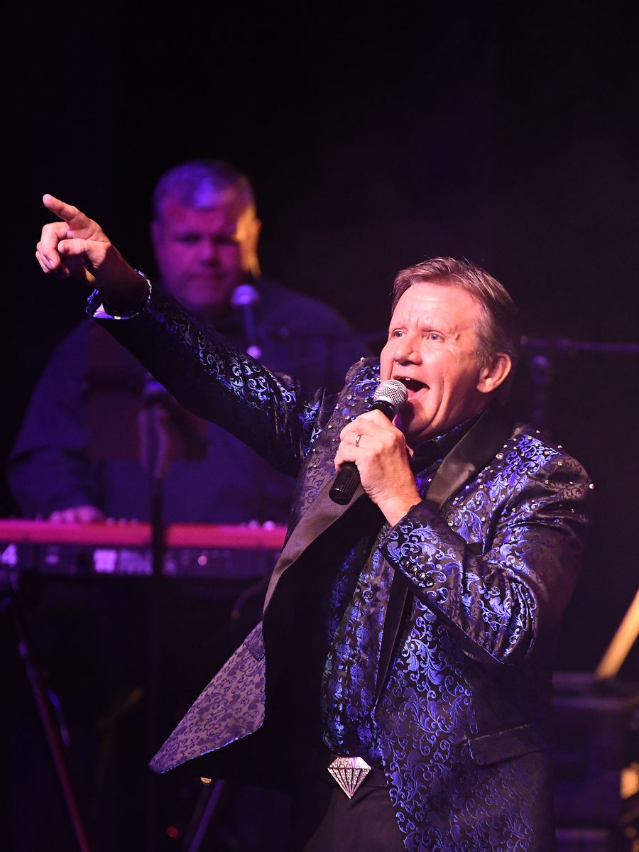 Cracklin Rosie Neil Diamond Show image