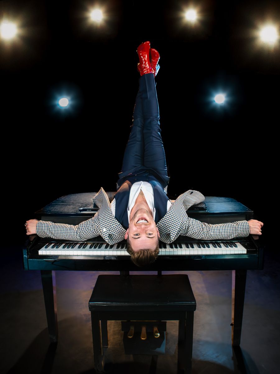 Aaron Kavanagh (Elton John) image