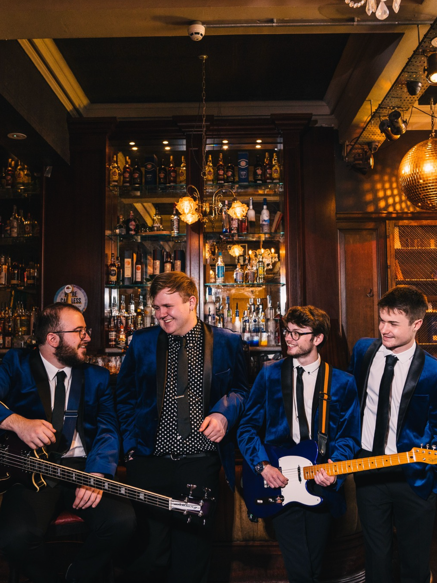 THE COVER CLUB image