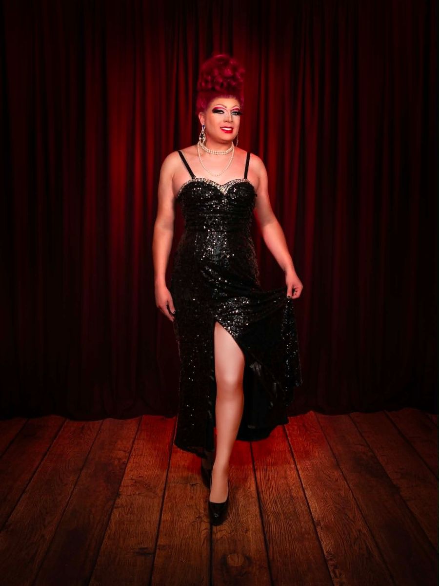 Phoebe LaReine image