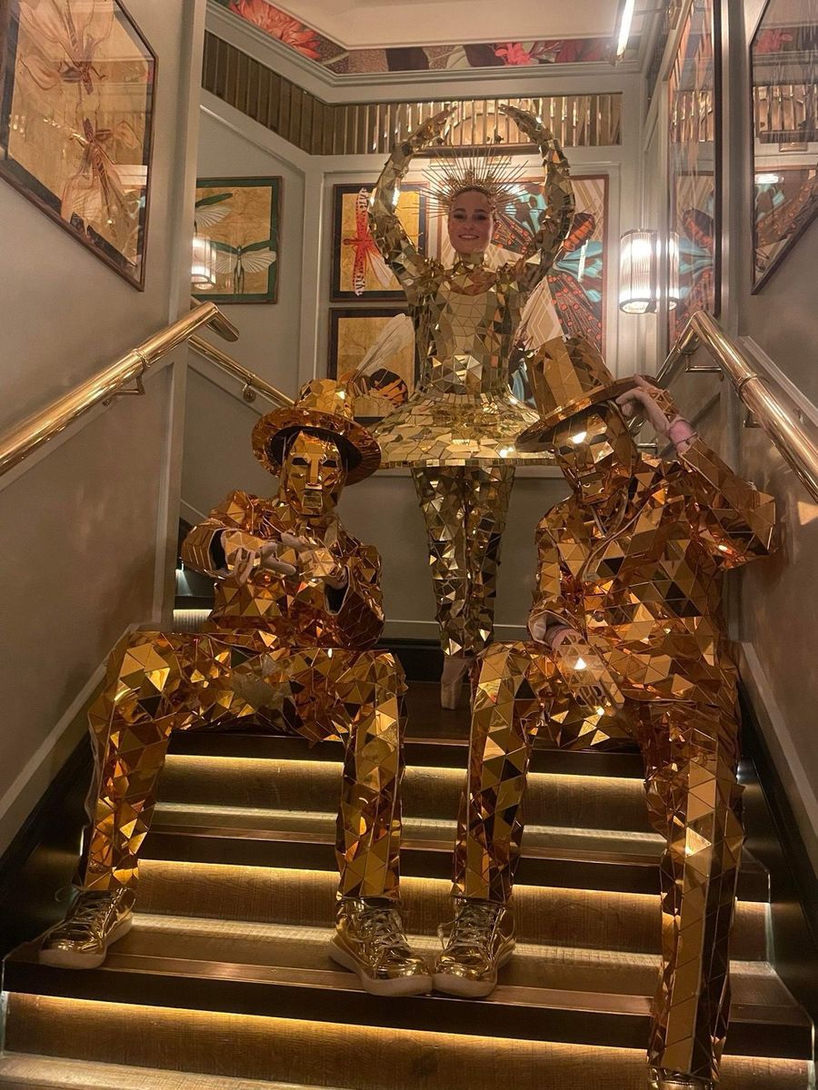 Gold Mirror Man image