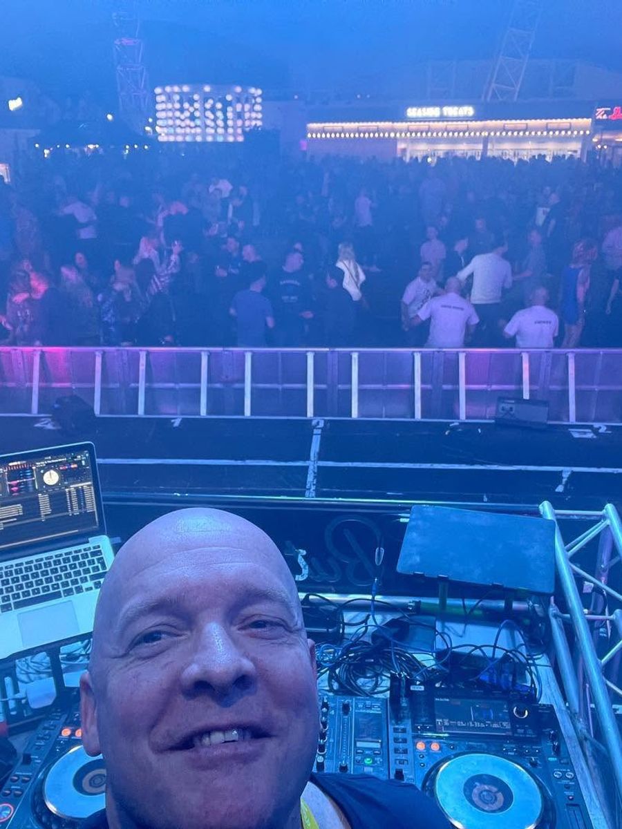 DJ Scott Judge image