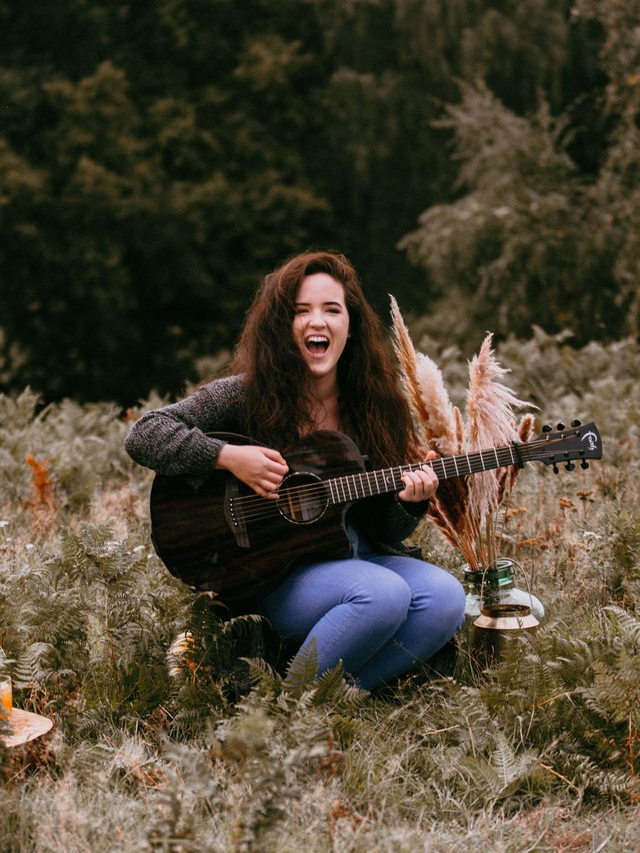 Jade Thornton image