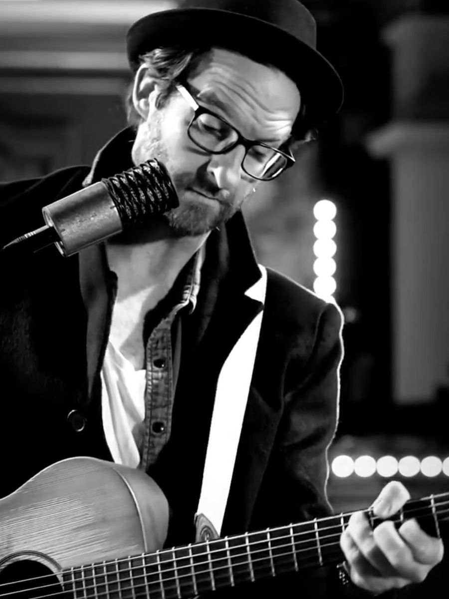 Tony Bowen Human Jukebox image