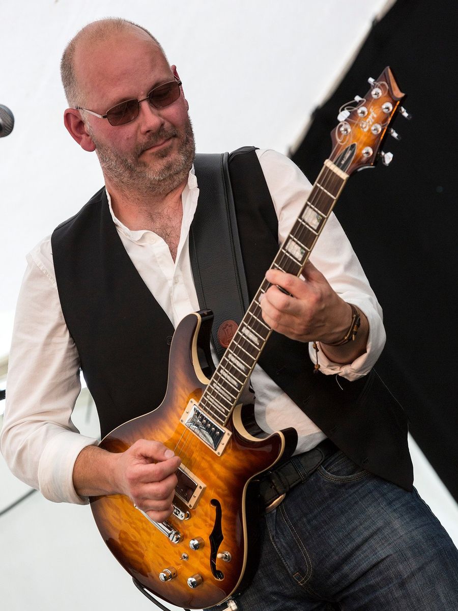 Andrew Sinclare image