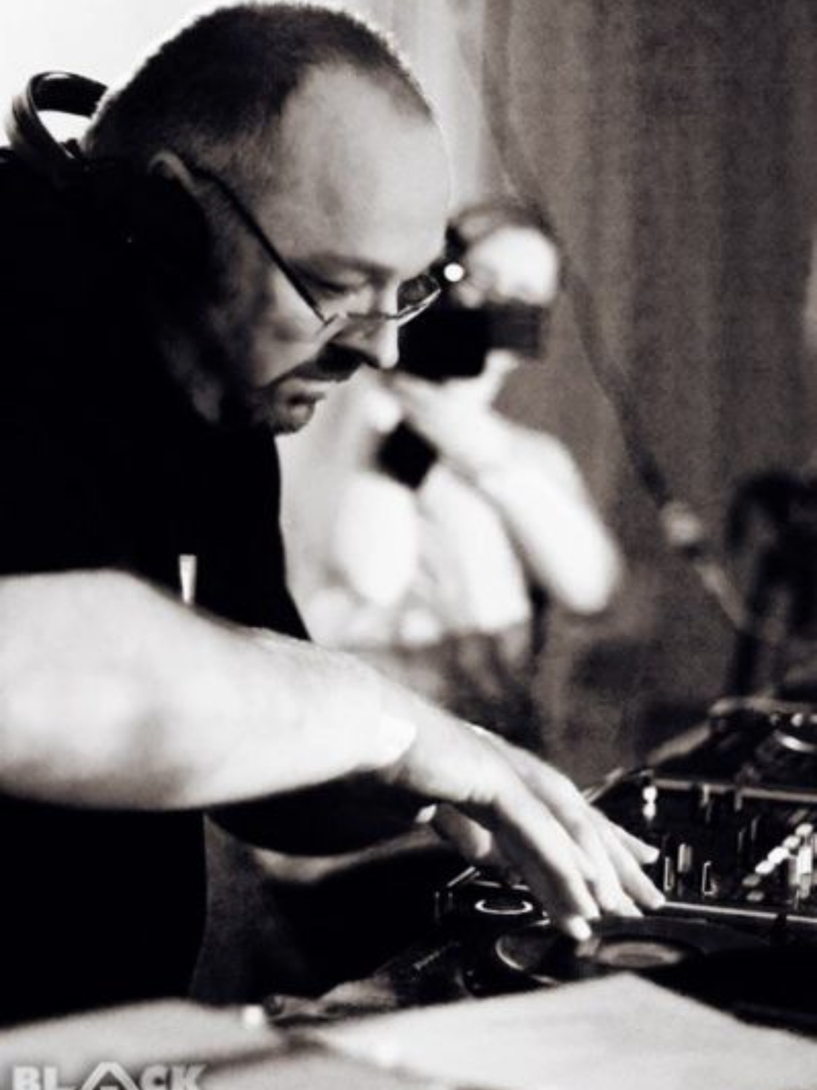 DJ Rob G image