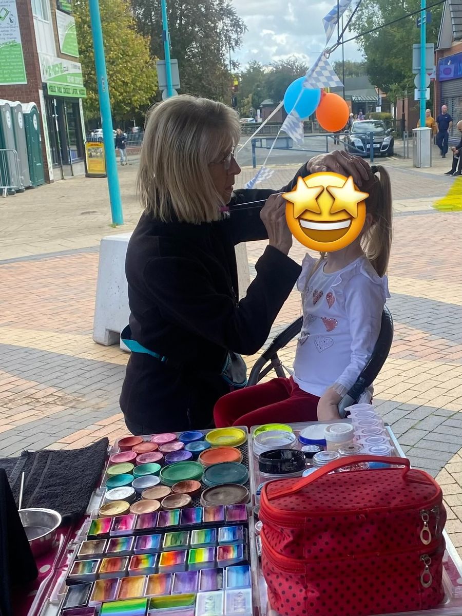 Pam Cooper Face Painter image