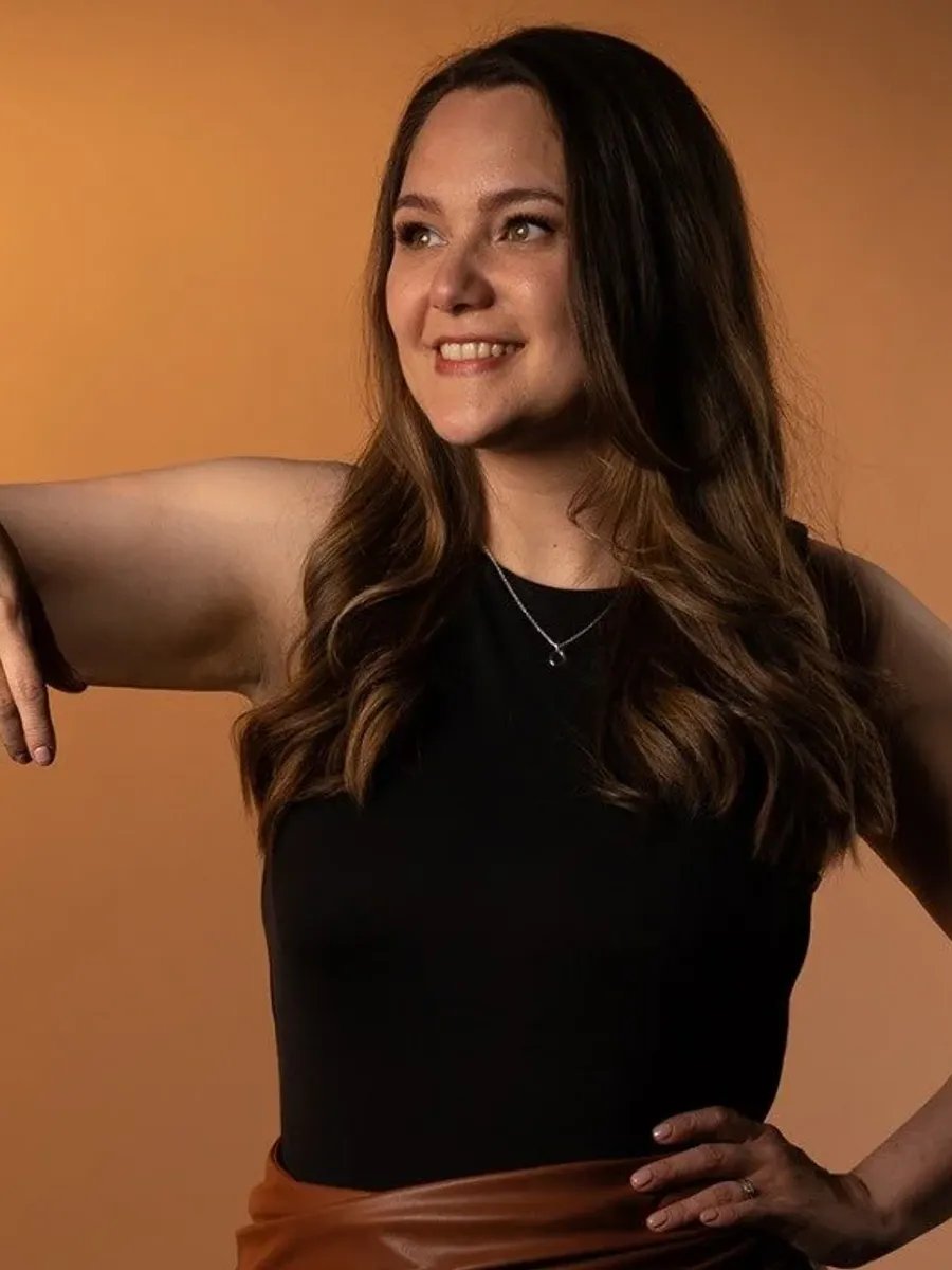 Lauren Kate Brown image