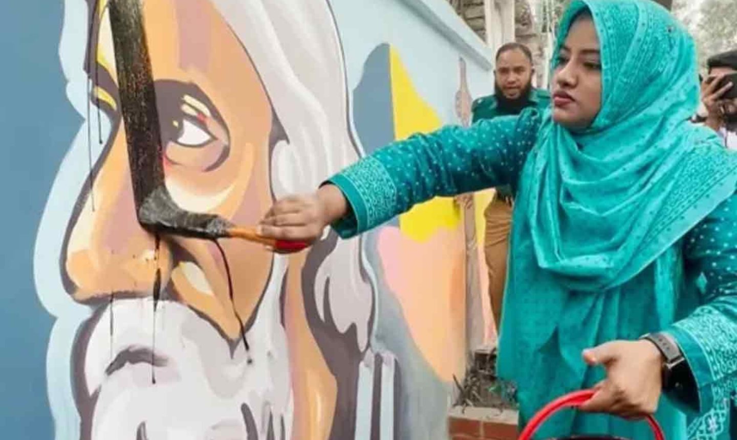  বাংলাদেশে কেন টার্গেট রবীন্দ্রনাথ? সরকার বদলায়, কেন বদলায় না মন?