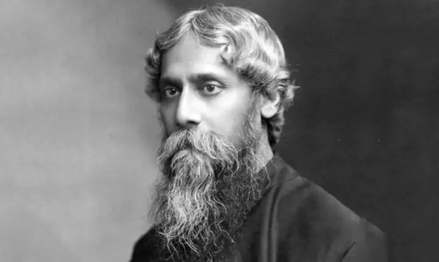 বাংলাদেশে রবীন্দ্র-বিরোধিতা নিয়ে কী বলছেন বুদ্ধিজীবীরা?