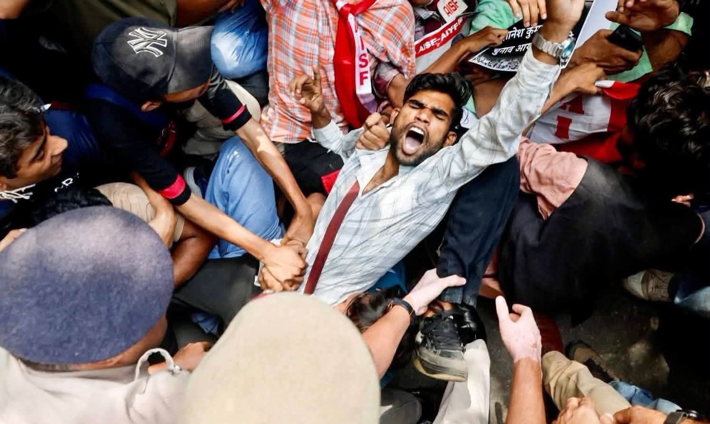 জ্ঞানেশ বিরোধী আন্দোলন কোথায় কোথায় সংক্রমিত হলো?