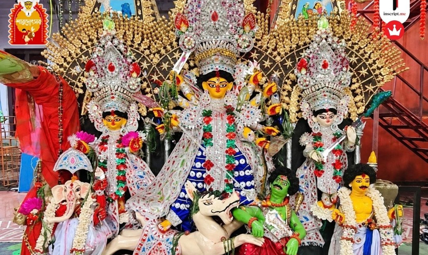 মাছ-ভাত খেয়ে দেবী বরণ আর কী কী বিশেষ রীতি পালন করা হয় ২২০ বছরের রাজকৃষ্ণ মিত্র বাড়ির দুর্গাপুজোয়?