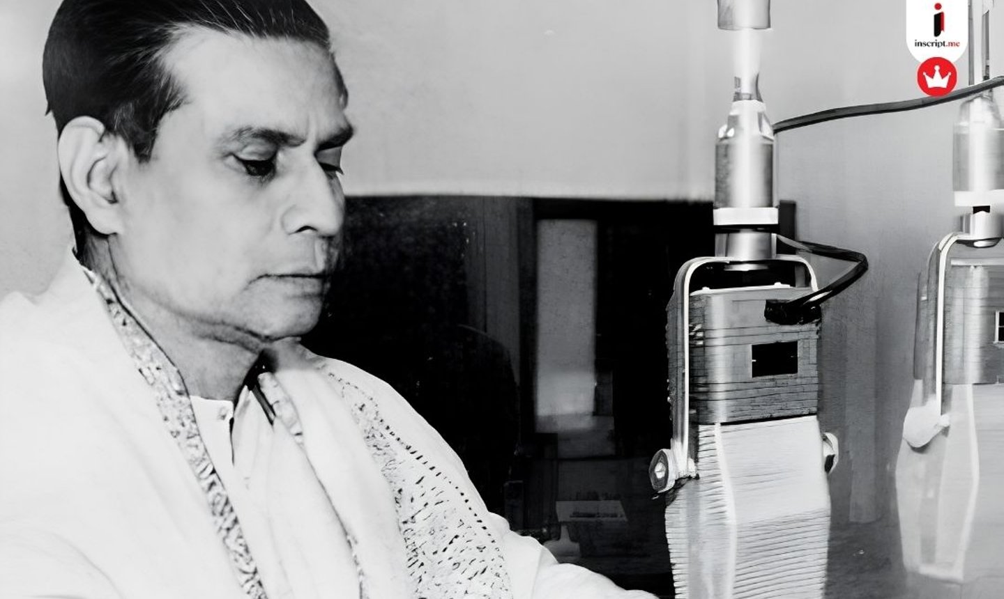 মহালয়ার ভোরে বাঙালির ঘুম ভাঙায় যে কণ্ঠ, কীভাবে জন্ম নিল সেই ‘মহিষাসুরমর্দিনী’?