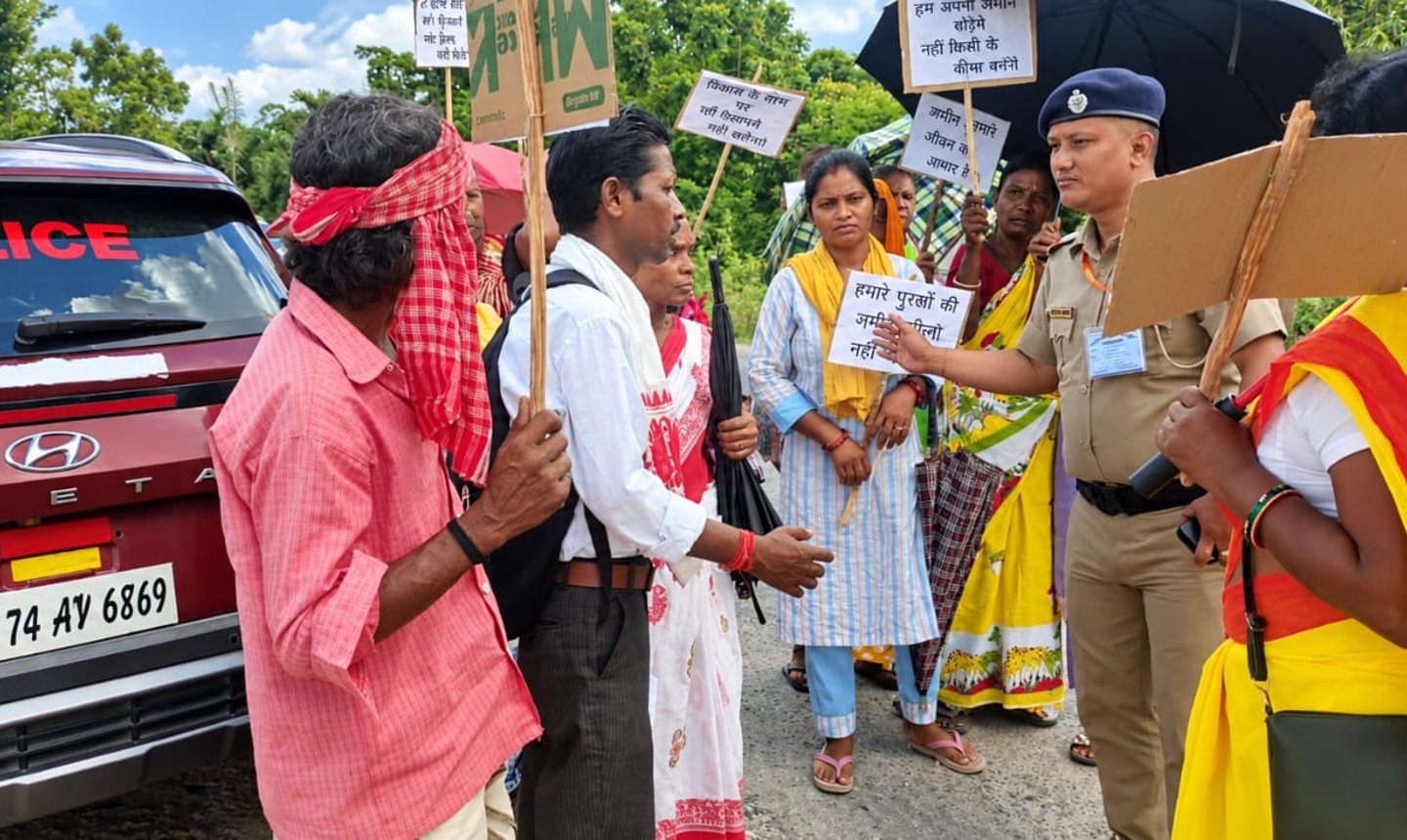 সরকারকে ৪ দিনের সময়সীমা বেধে দিল চা-শ্রমিকরা, ঠিক কী কী দাবি?